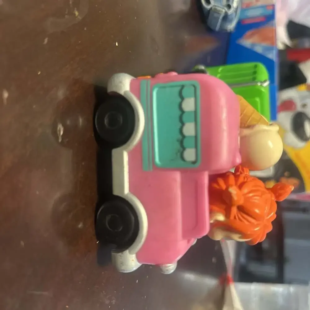 CoComelon YoYo Mini Vehicle Ice Cream Truck